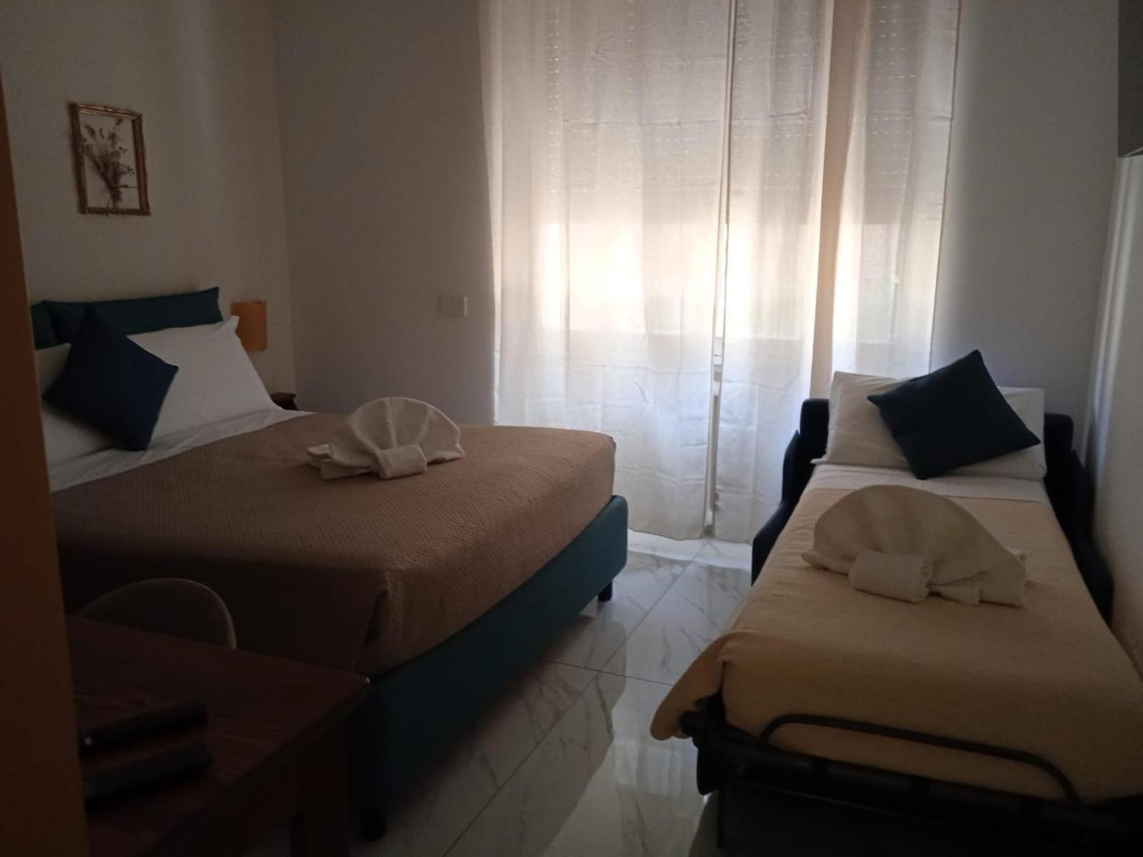 B&B Suite And Rooms San Giovanni Roma Exterior foto